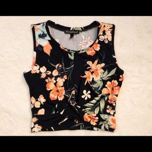 Crop top